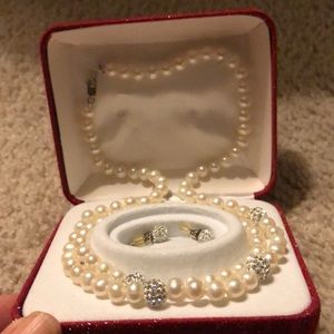 Sterling Silver Cultured FreshWater Pearl Necklace